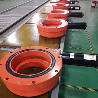 La boîte de vitesse d'entraînement de groupe d'engrenage à vis sans fin SE14 a enfermé le logement 63Kgs 6550 nanomètre
